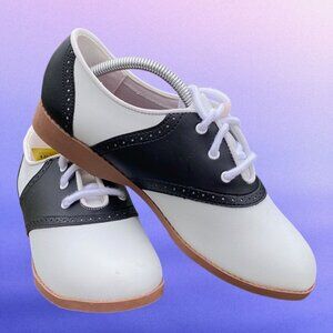 SmartFit Oxford Saddle Shoes Size 5 Black & White Lace-Up Retro Sock Hop